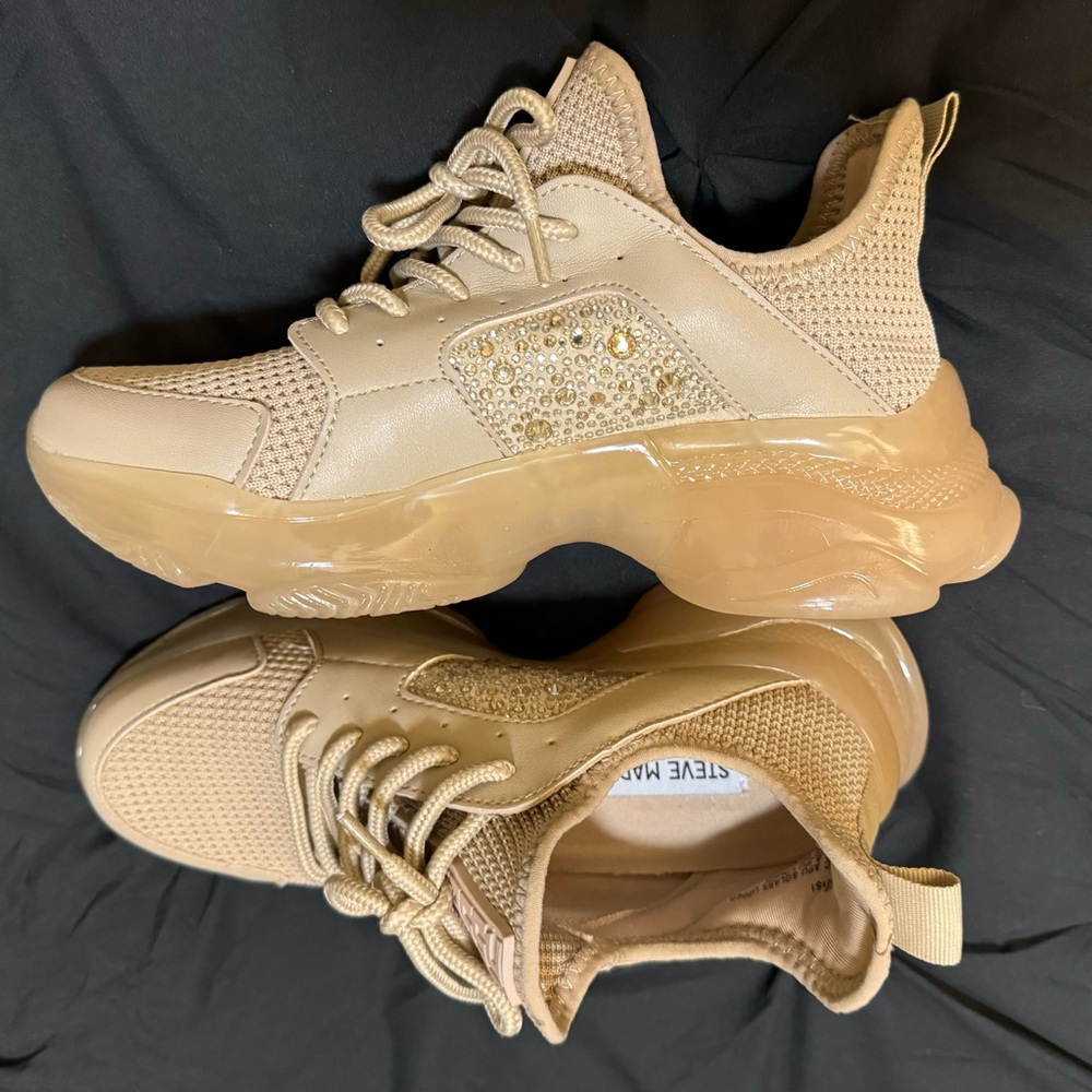 Steve Madden sneakers 🤎